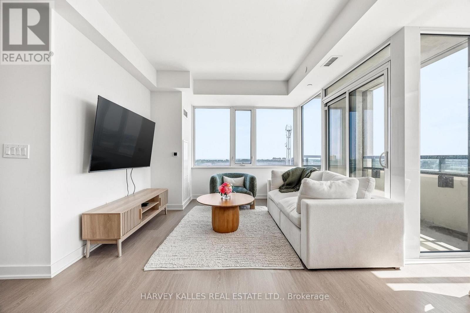 603 - 859 The Queensway, Toronto, Ontario  M8Z 1N8 - Photo 3 - W13548982