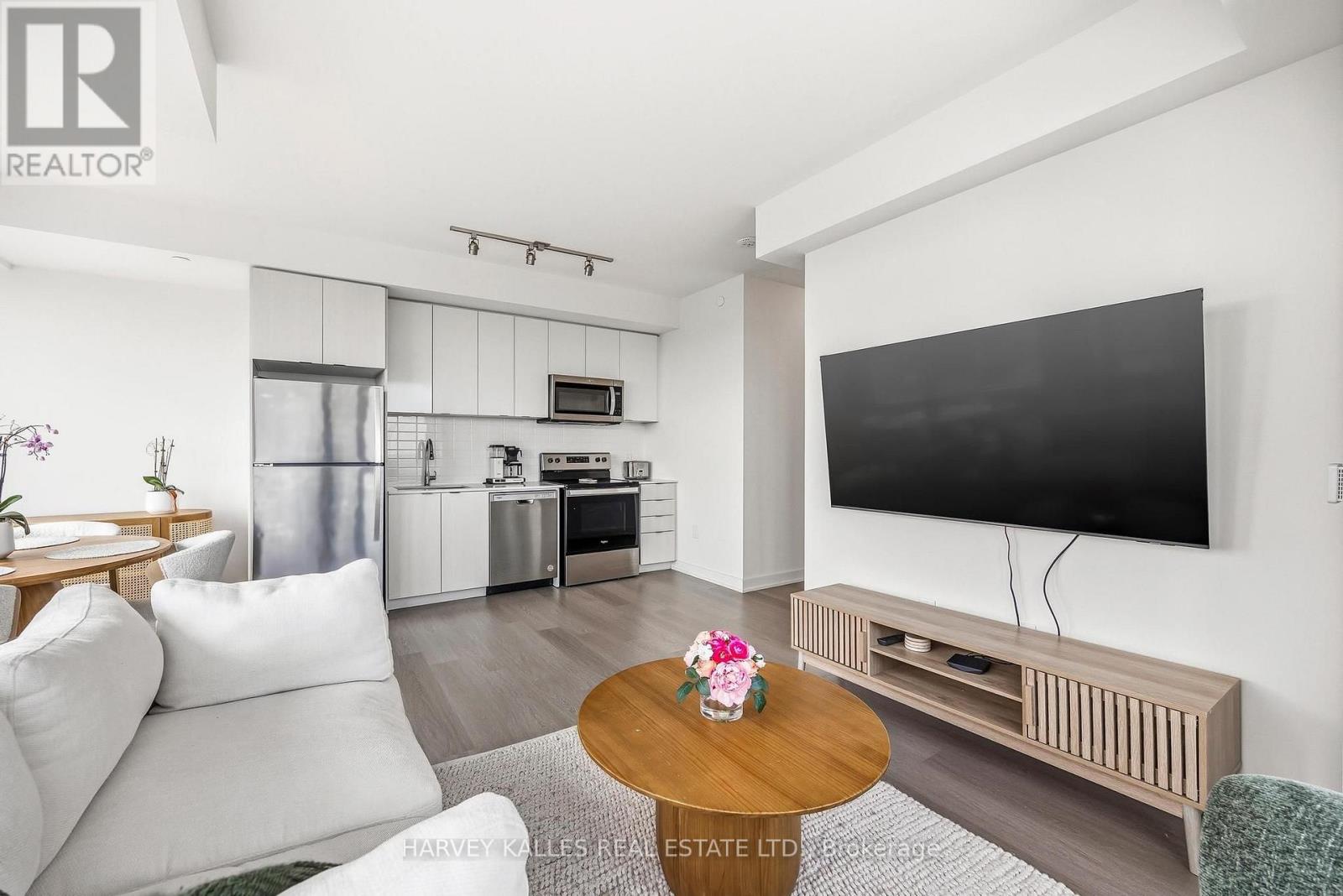 603 - 859 The Queensway, Toronto, Ontario  M8Z 1N8 - Photo 4 - W13548982