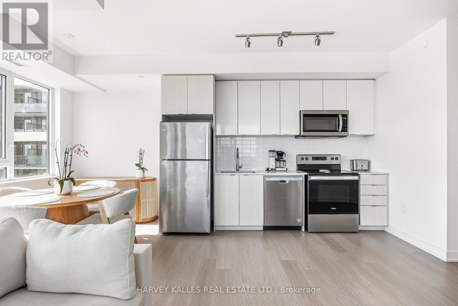 603 - 859 The Queensway, Toronto, Ontario  M8Z 1N8 - Photo 5 - W13548982