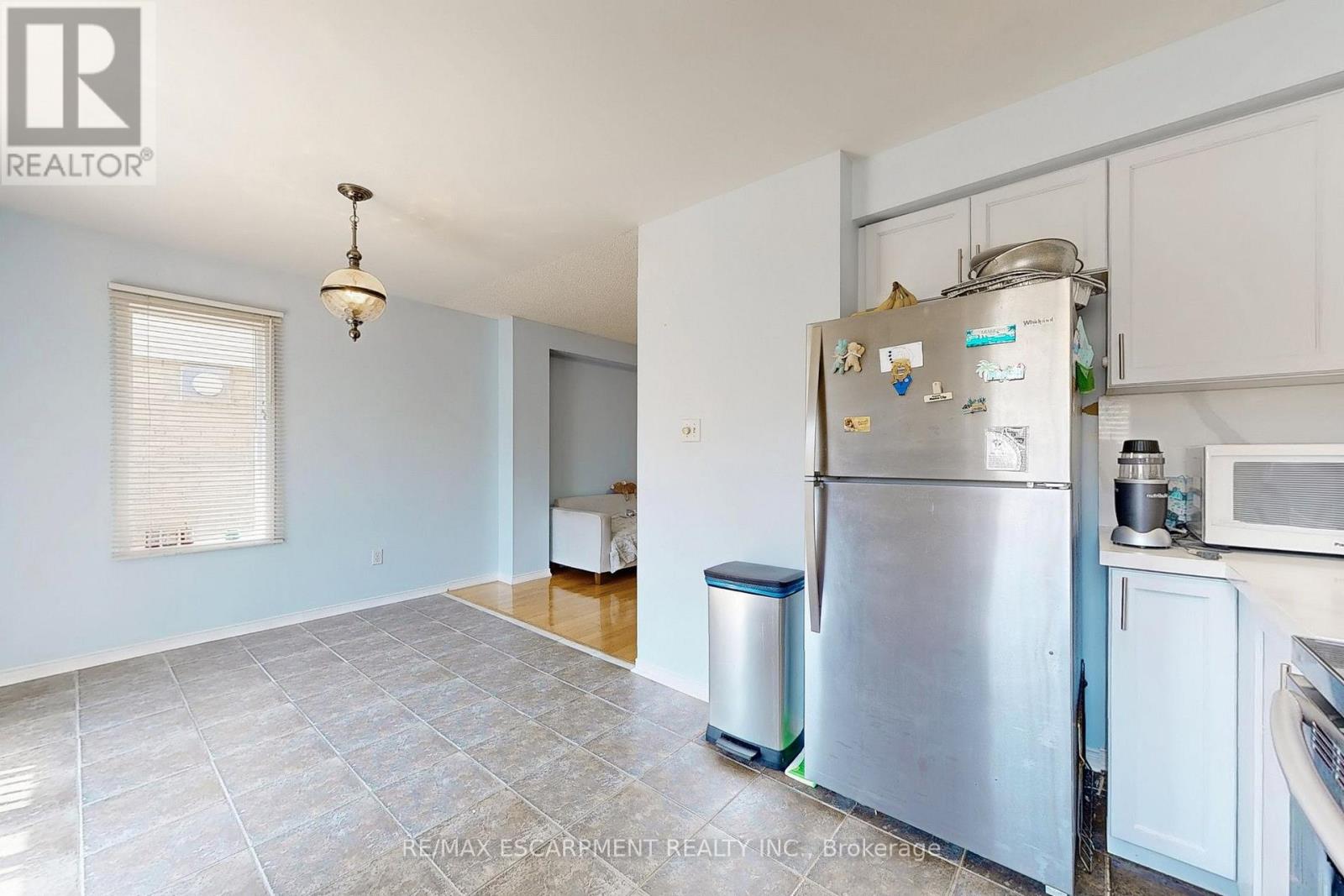 5134 Des Jardines Drive, Burlington, Ontario  L7L 6L7 - Photo 11 - W13549016