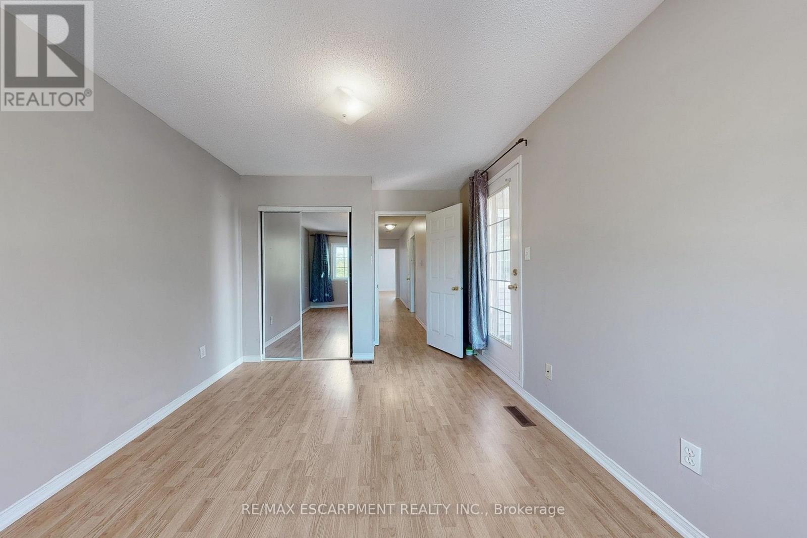 5134 Des Jardines Drive, Burlington, Ontario  L7L 6L7 - Photo 20 - W13549016