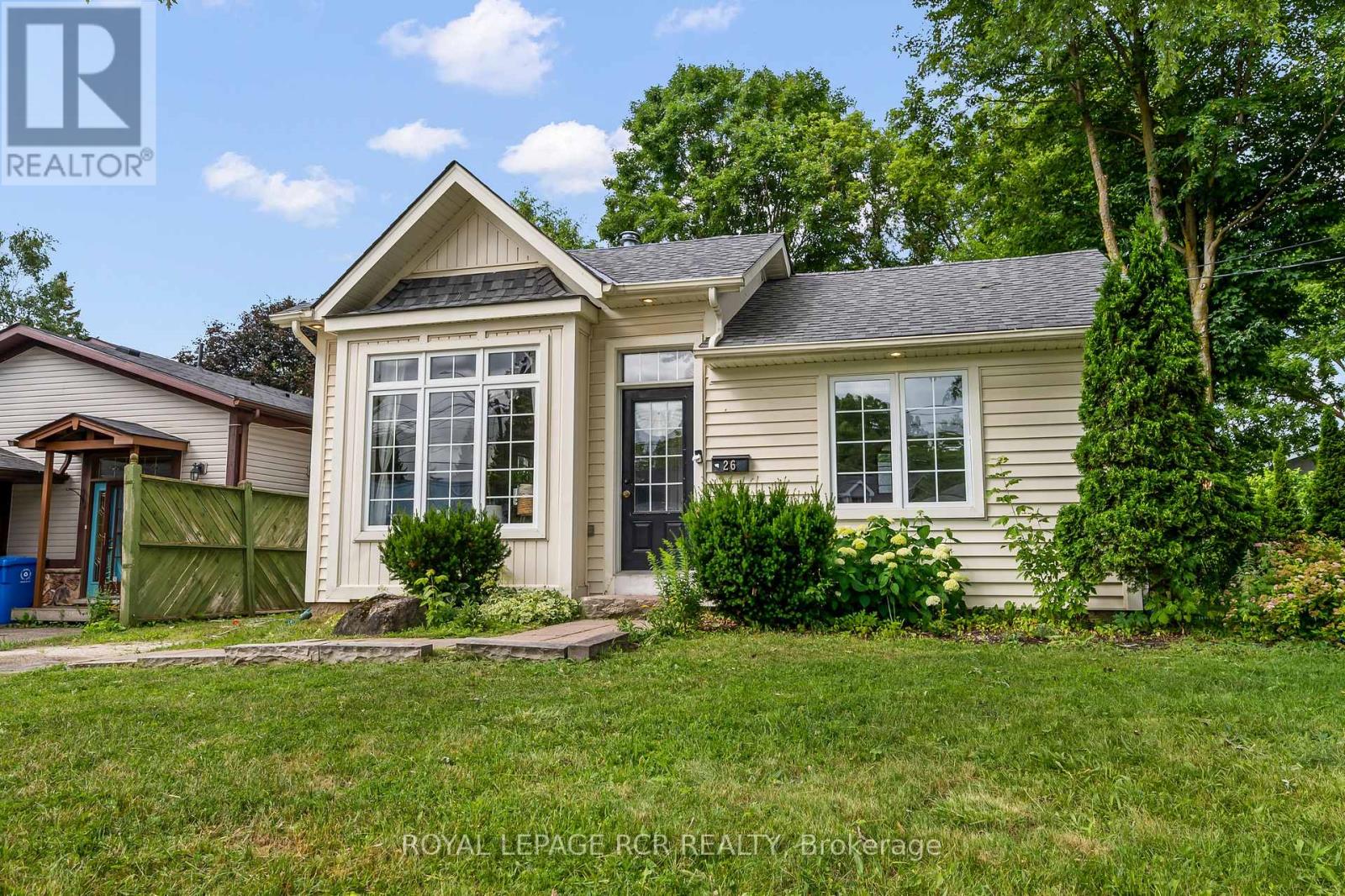 26 Sarah Street, Orangeville, Ontario L9W 2M1 - Photo 1 - W13549108