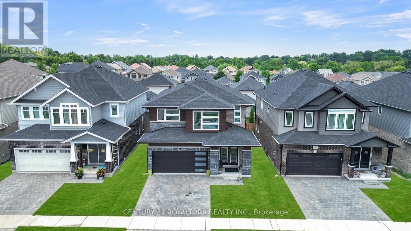 6 Sutherland Crescent, Ingersoll, Ontario  N5C 0E3 - Photo 2 - X13548988