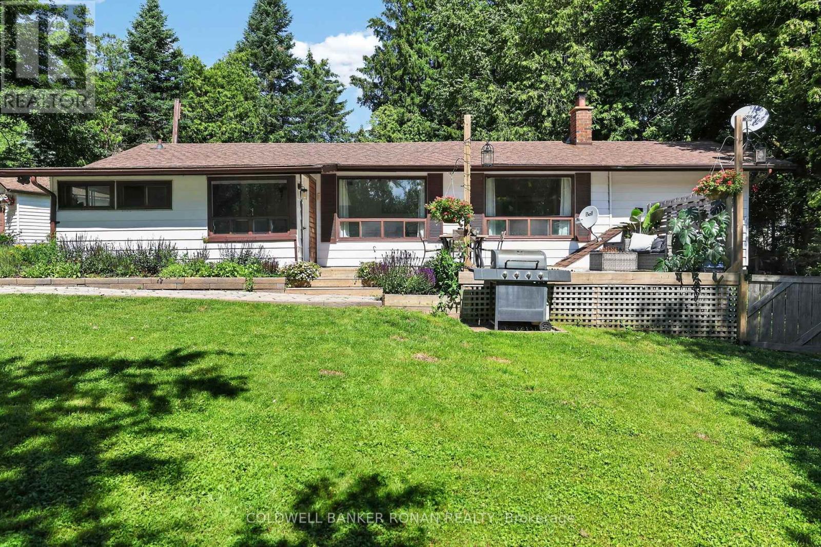 16 Dean Road, Mulmur, Ontario  L9V 3E7 - Photo 5 - X13549110