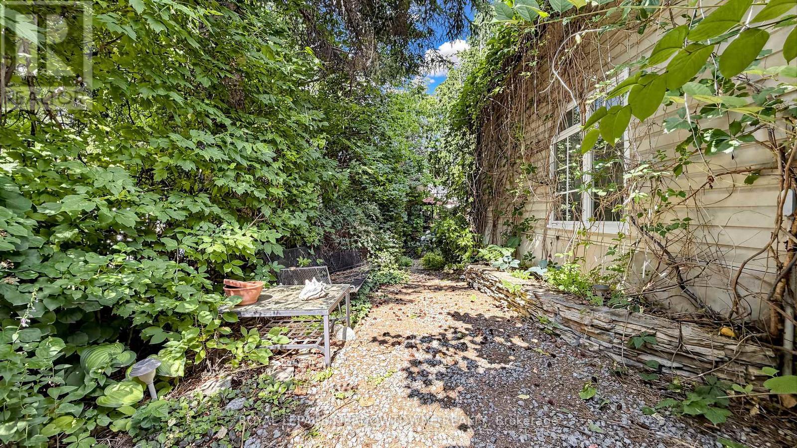 331 Glenholme Avenue, Toronto, Ontario  M6E 3E4 - Photo 47 - C13542288