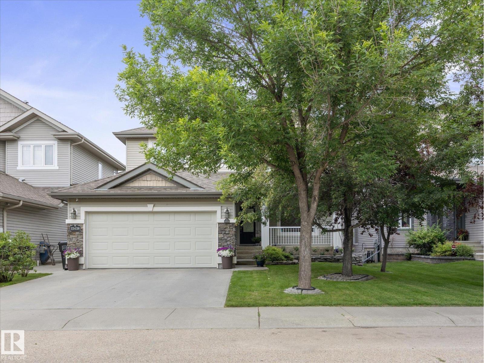 12438 18A AV SW, Edmonton
