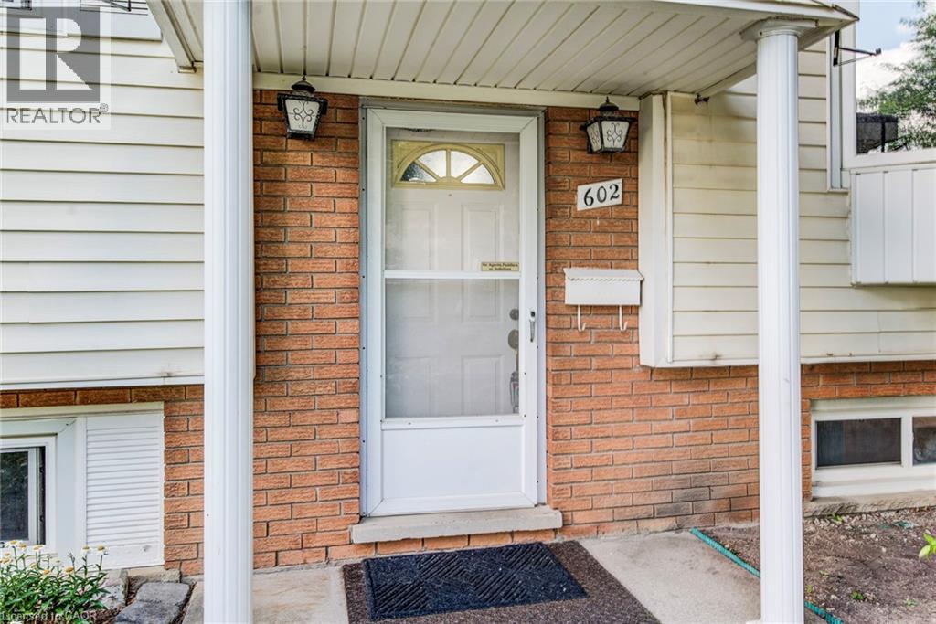 602 Highpoint Avenue, Waterloo, Ontario  N2L 4N1 - Photo 7 - 40847021