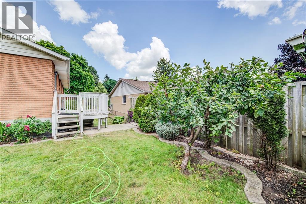 602 Highpoint Avenue, Waterloo, Ontario  N2L 4N1 - Photo 46 - 40847021
