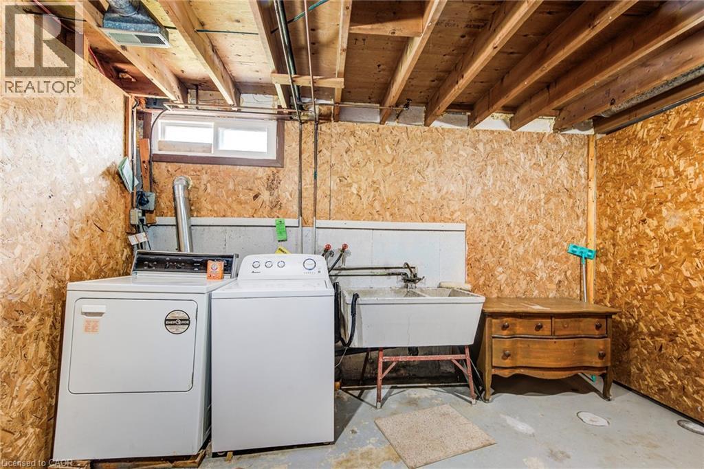 602 Highpoint Avenue, Waterloo, Ontario  N2L 4N1 - Photo 42 - 40847021