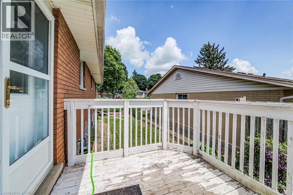 602 Highpoint Avenue, Waterloo, Ontario  N2L 4N1 - Photo 43 - 40847021