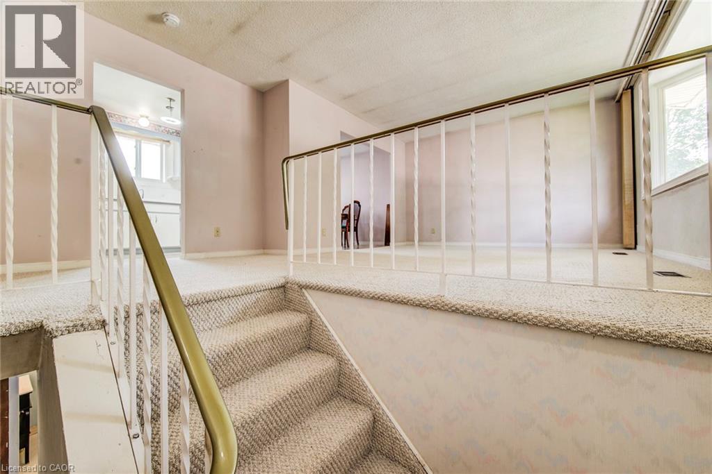 602 Highpoint Avenue, Waterloo, Ontario  N2L 4N1 - Photo 9 - 40847021