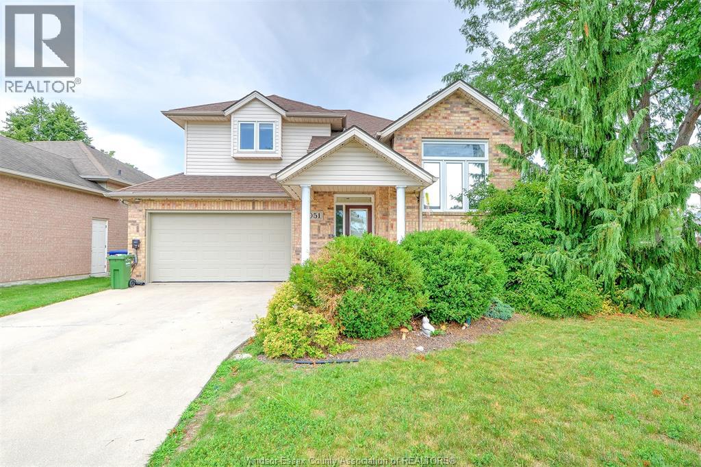 1051 Cora Greenwood, Windsor, Ontario  N8P 1K2 - Photo 2 - 26016552