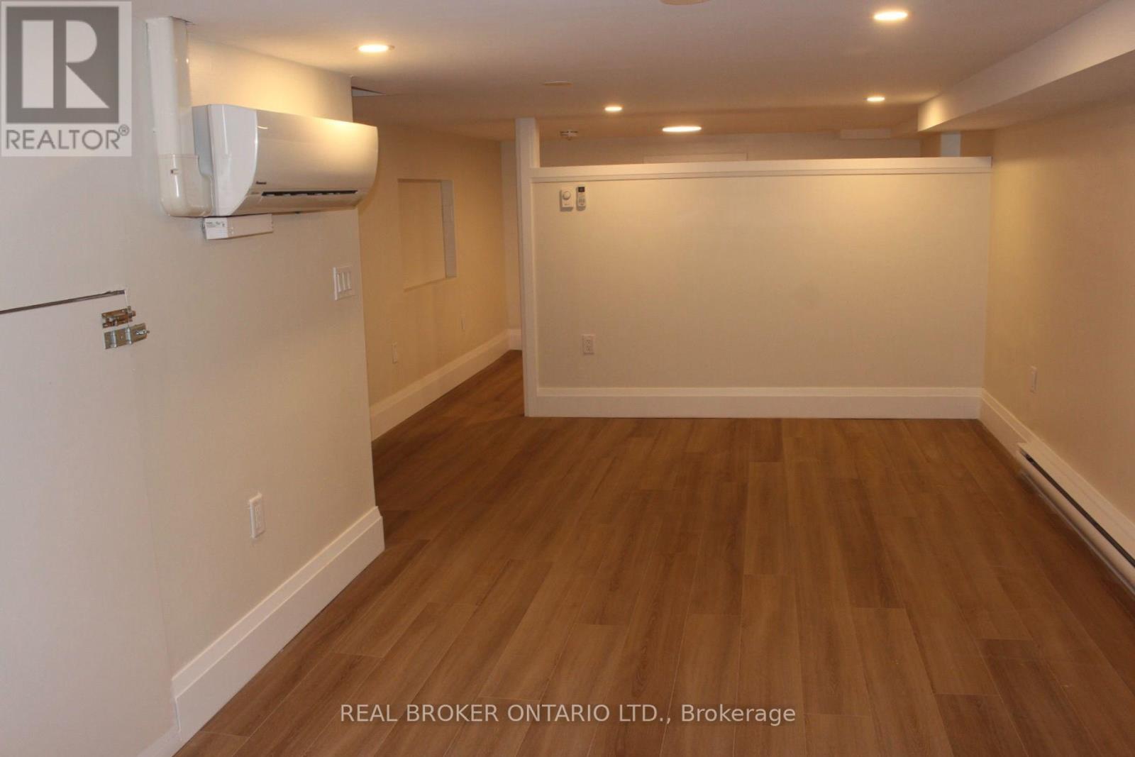 3 - 659 Vaughan Road, Toronto, Ontario M6E 2Y4 - Photo 4 - C13521352