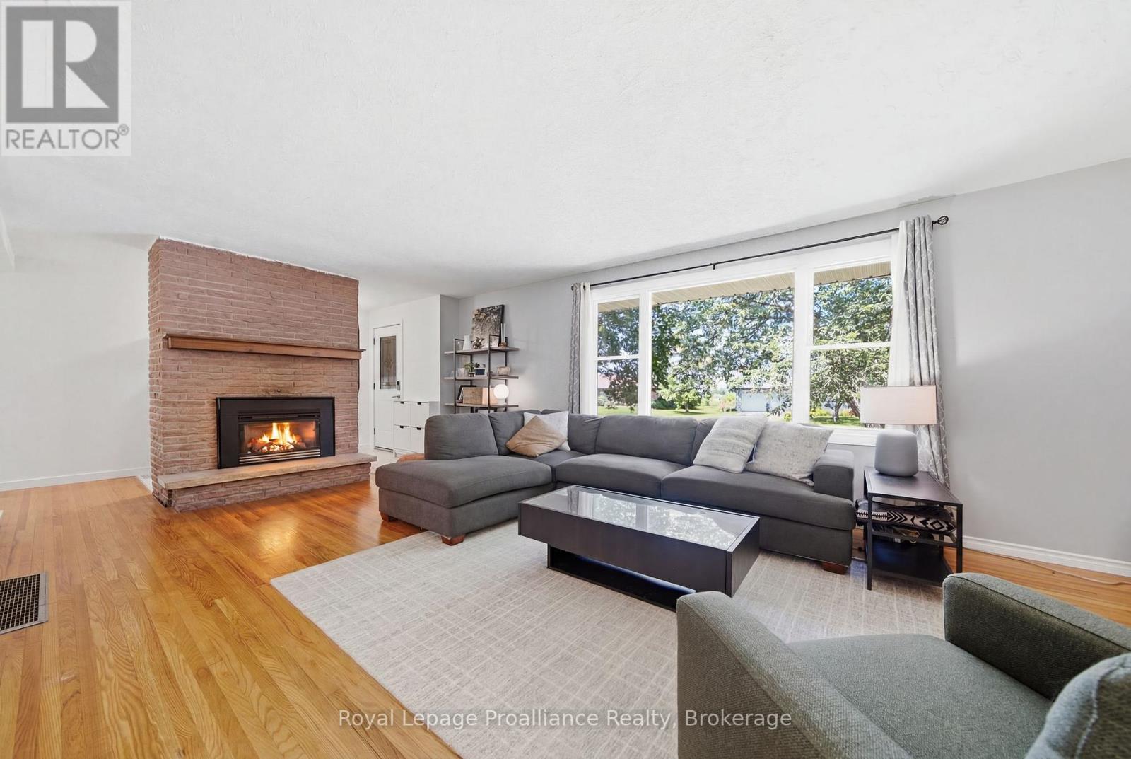 41 Walter Avenue, Quinte West, Ontario  K8V 0N5 - Photo 17 - X13549270