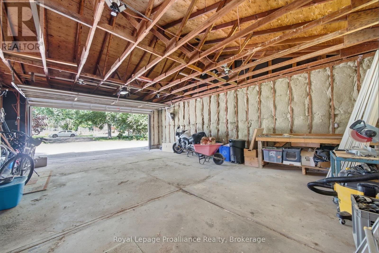 41 Walter Avenue, Quinte West, Ontario  K8V 0N5 - Photo 34 - X13549270