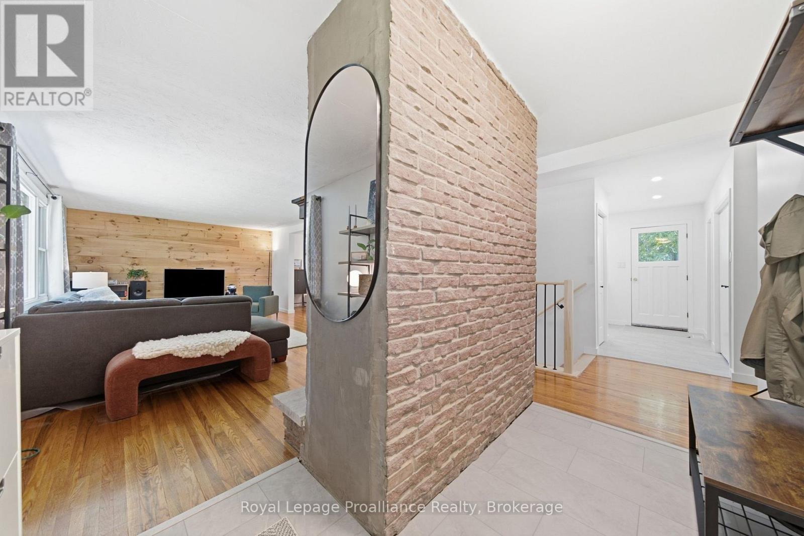 41 Walter Avenue, Quinte West, Ontario  K8V 0N5 - Photo 6 - X13549270