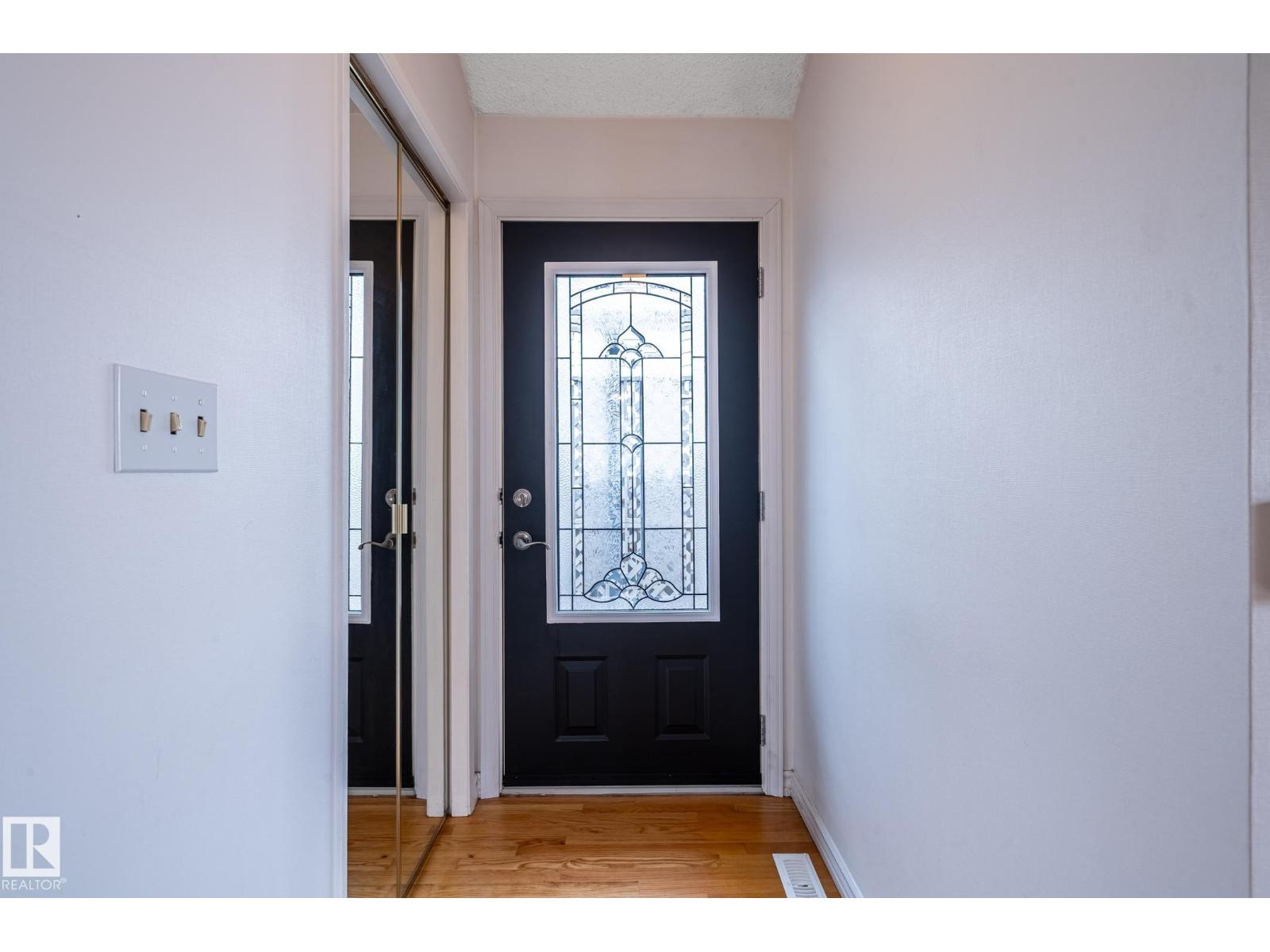 11415 142 Av NW, Edmonton, Alberta  T5X 1L5 - Photo 3 - E4498172