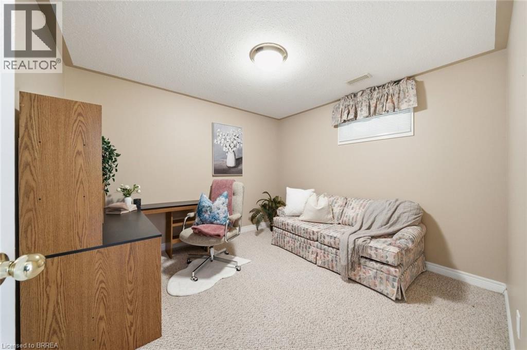 24 Hardy Road Unit# 25, Brantford, Ontario  N3T 5K6 - Photo 27 - 40846029