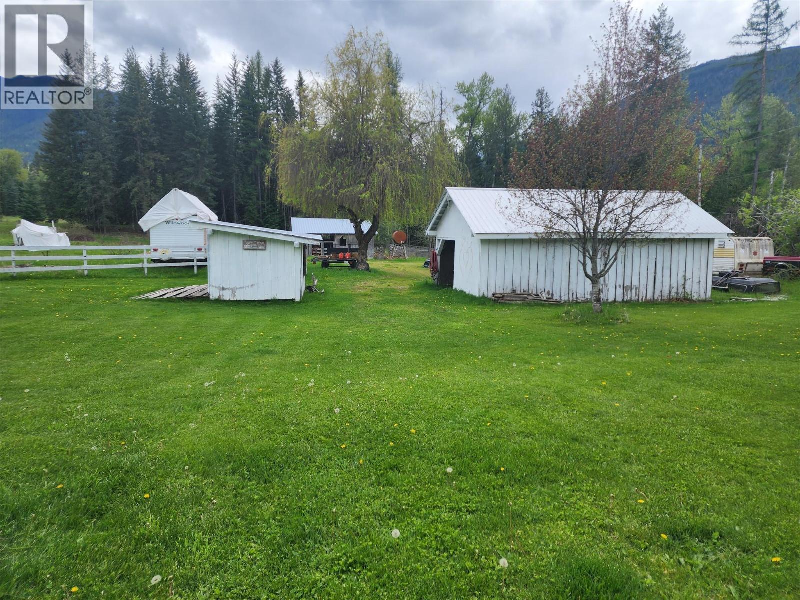 574 Mccormack Road, Burton, British Columbia  V0G 1R0 - Photo 12 - 10393094