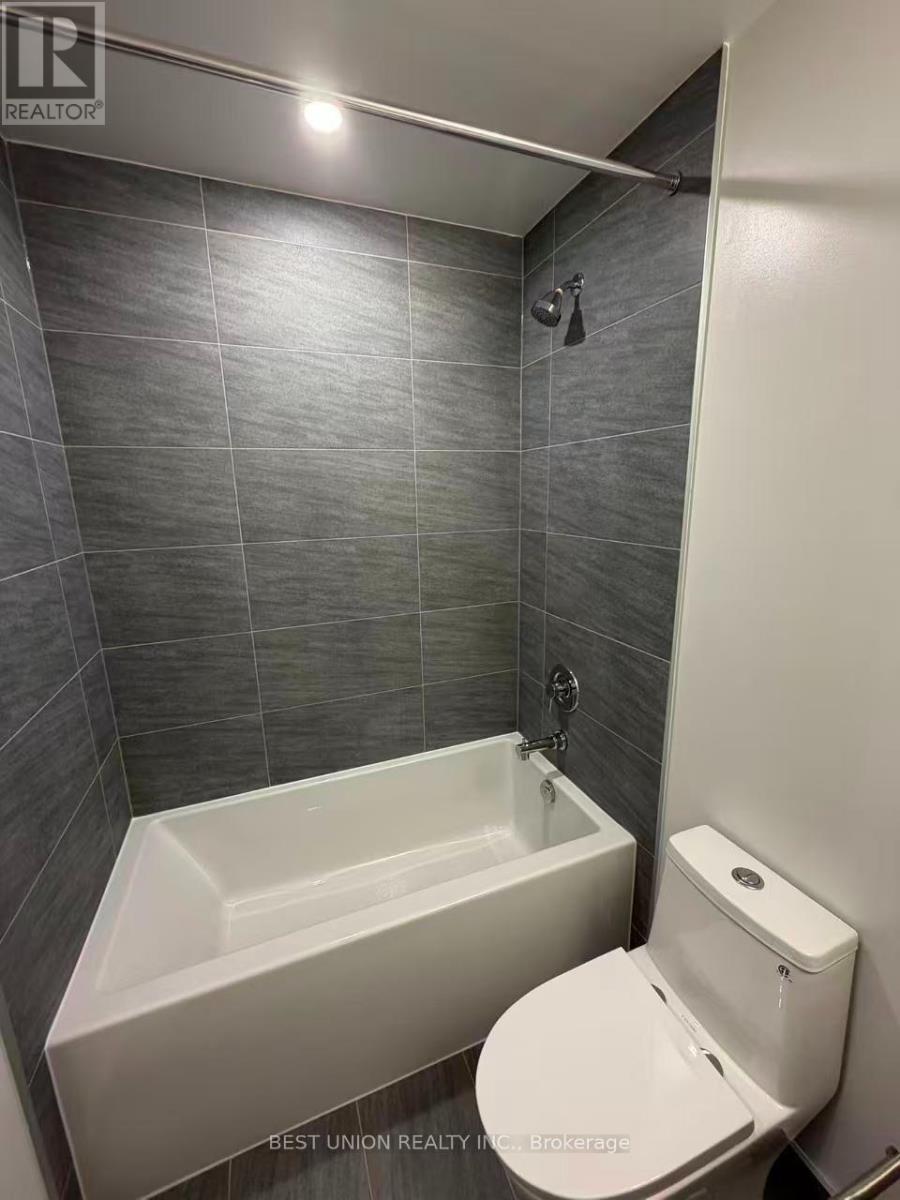 605 - 400 King Street, Toronto, Ontario  M5V 1K2 - Photo 5 - C13549352