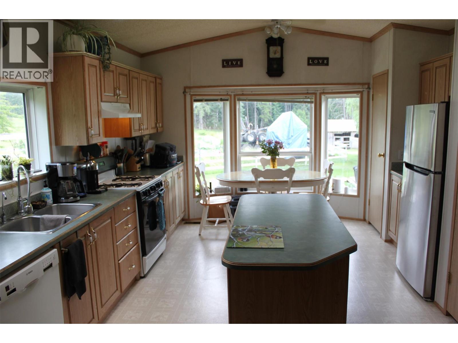 574 Mccormack Road, Burton, British Columbia  V0G 1R0 - Photo 2 - 10393094