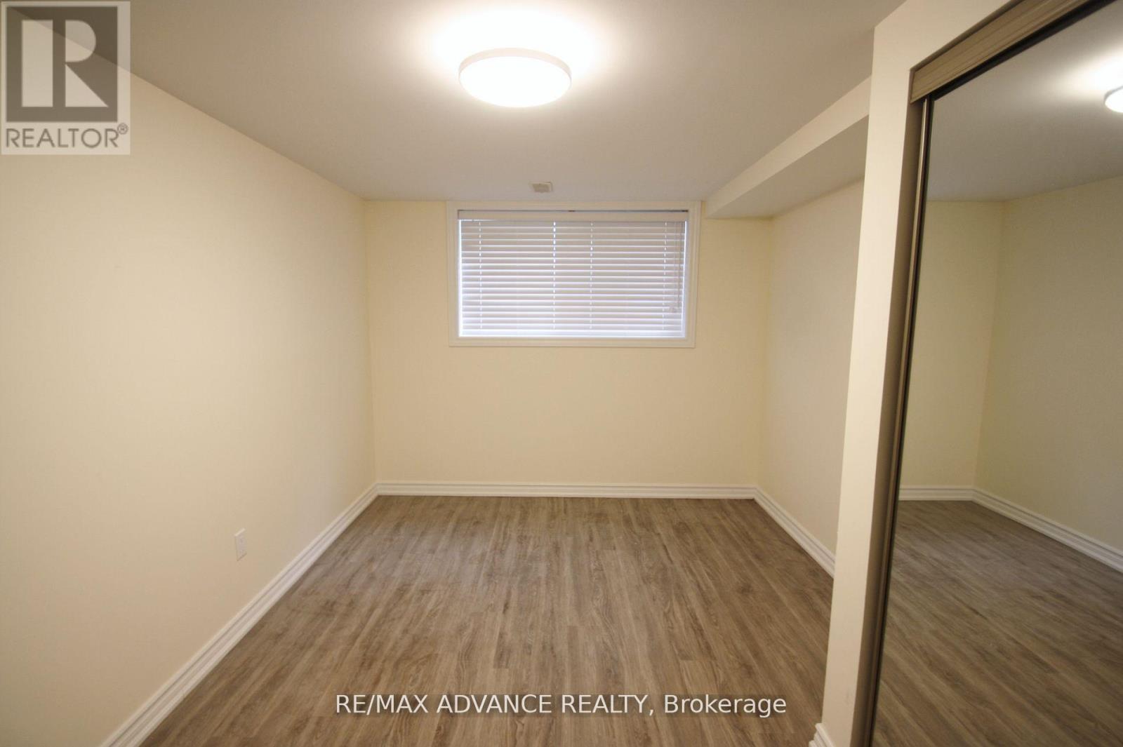 Lower - 33 Carluke Crescent, Toronto, Ontario M2L 2H7 - Photo 12 - C13549374