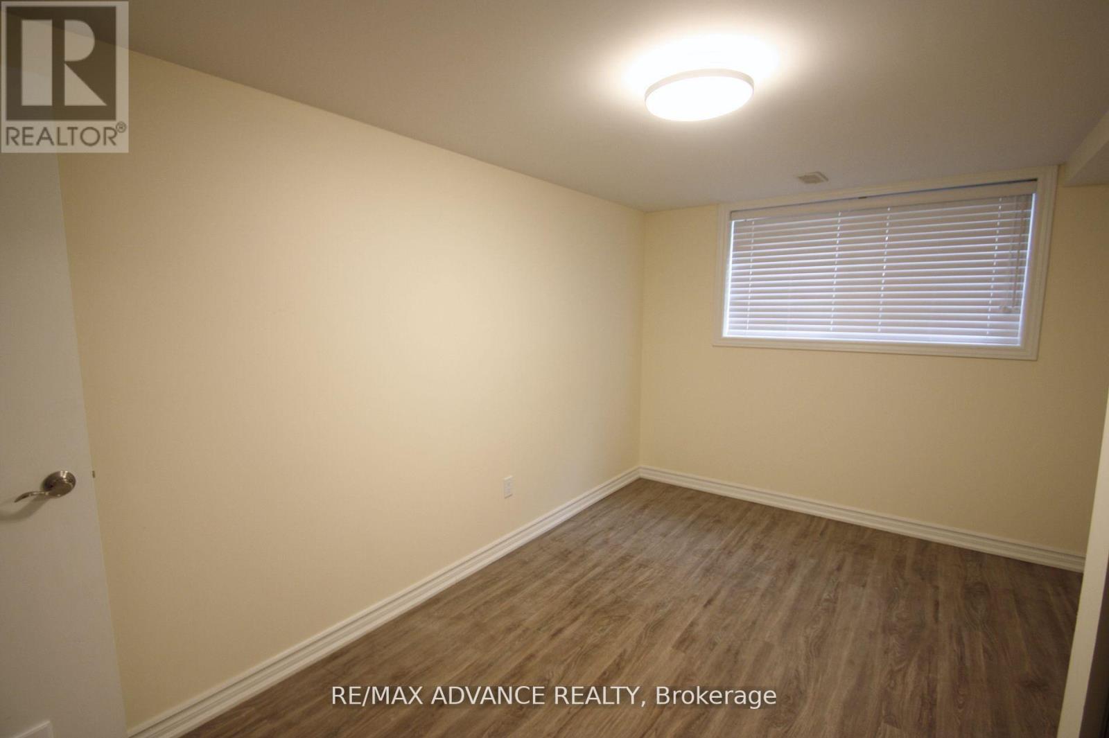 Lower - 33 Carluke Crescent, Toronto, Ontario M2L 2H7 - Photo 13 - C13549374