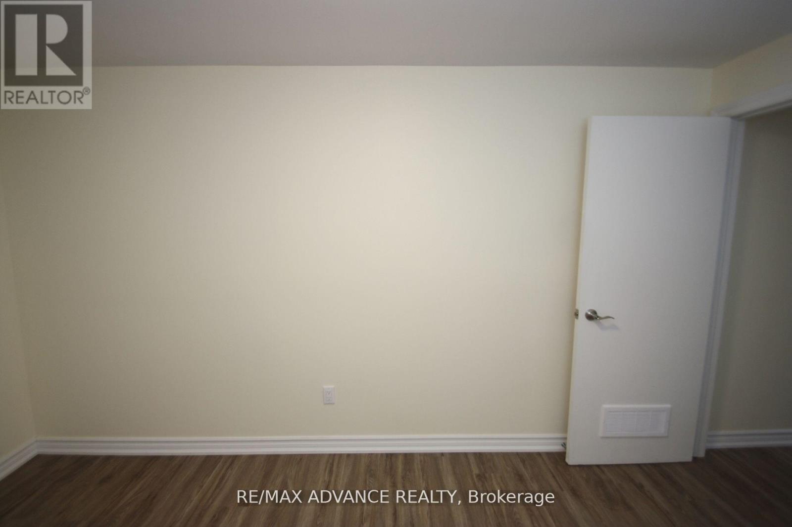 Lower - 33 Carluke Crescent, Toronto, Ontario M2L 2H7 - Photo 19 - C13549374