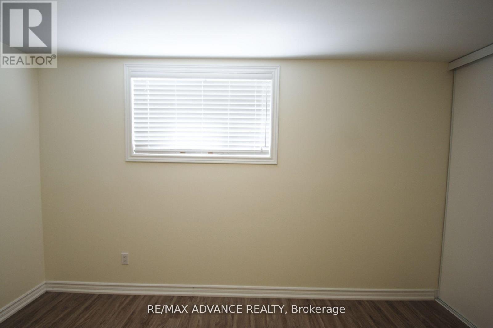 Lower - 33 Carluke Crescent, Toronto, Ontario M2L 2H7 - Photo 22 - C13549374