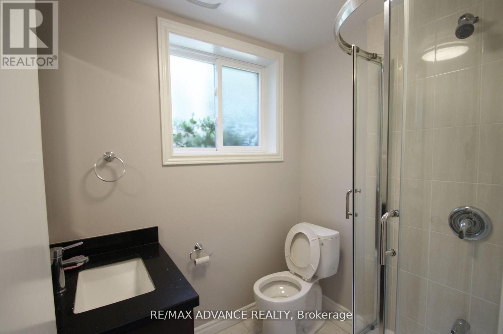 Lower - 33 Carluke Crescent, Toronto, Ontario M2L 2H7 - Photo 26 - C13549374