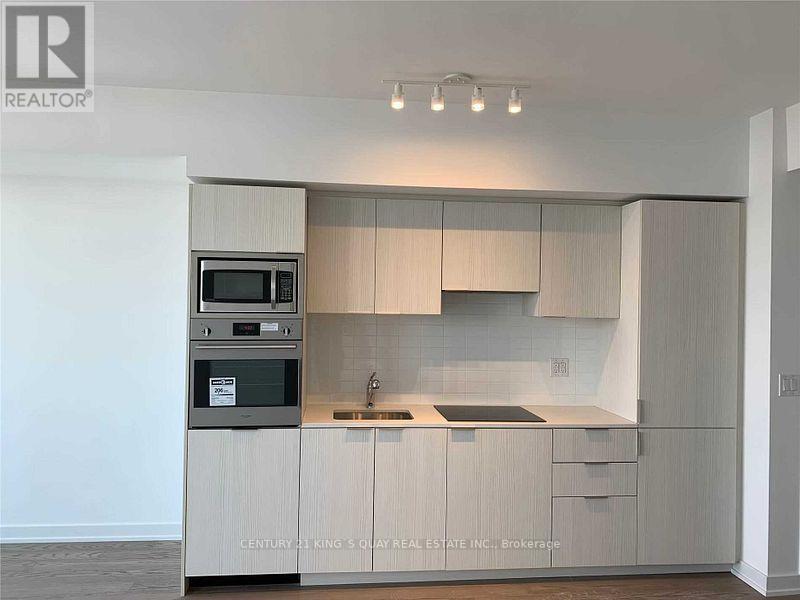 5701 - 11 Wellesley Street W, Toronto, Ontario M4Y 0G4 - Photo 6 - C13549432
