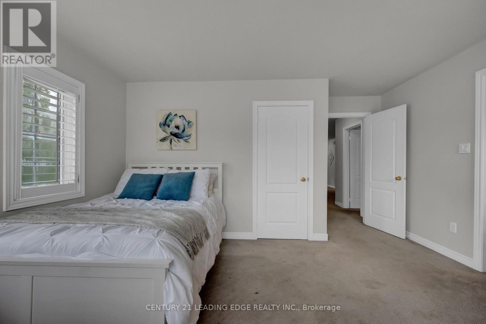 319 Mapleview Court, Pickering, Ontario  L1X 2X3 - Photo 33 - E13549316