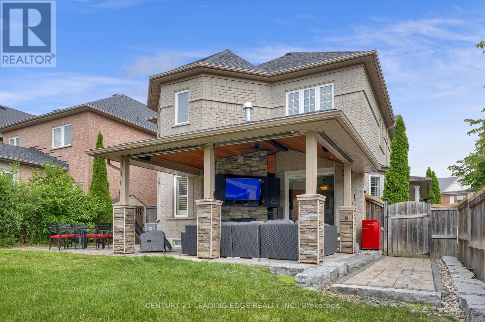 319 Mapleview Court, Pickering, Ontario  L1X 2X3 - Photo 49 - E13549316