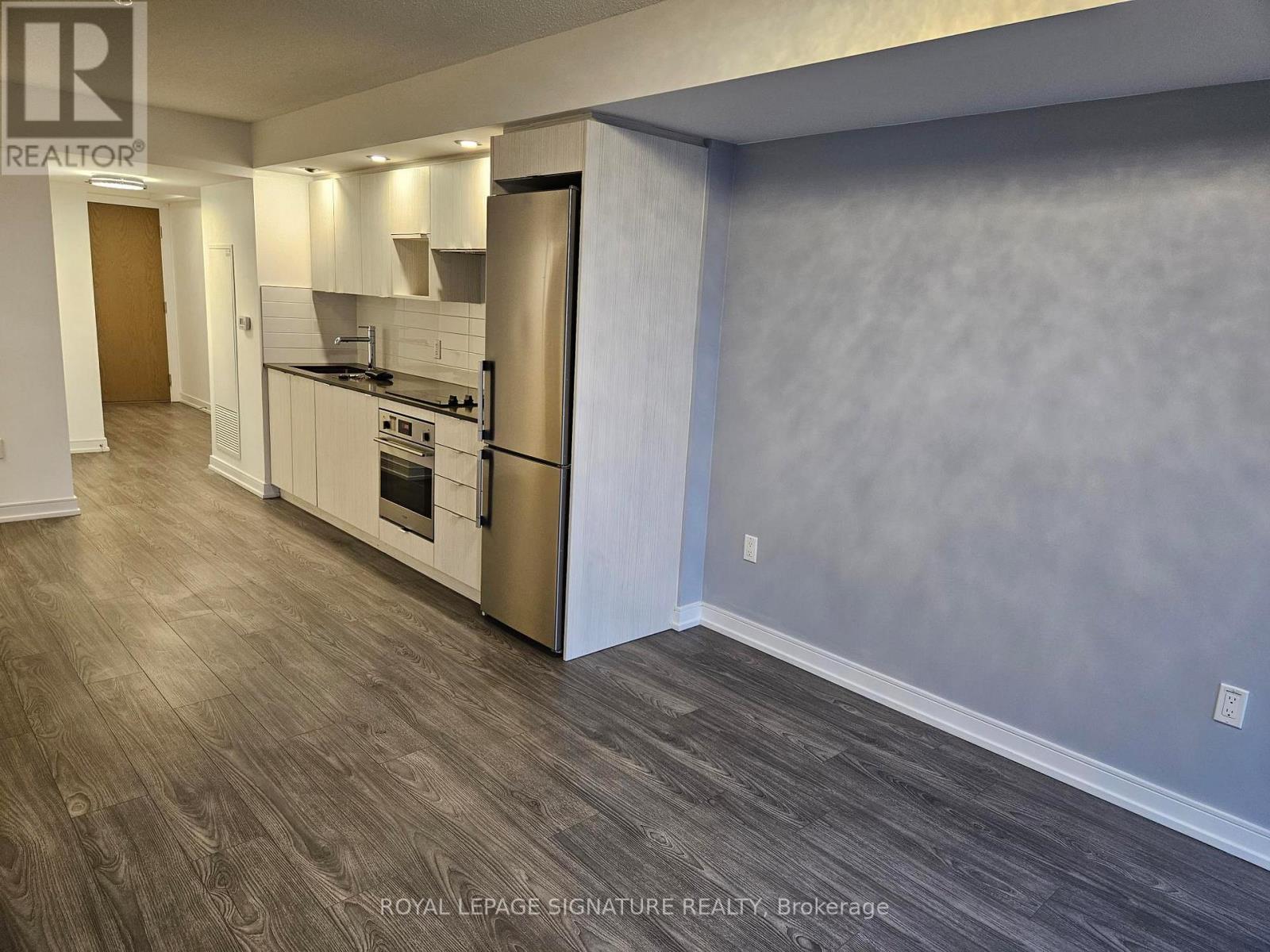 1301 - 225 Village Green Square, Toronto, Ontario M1S 0L7 - Photo 10 - E13549396