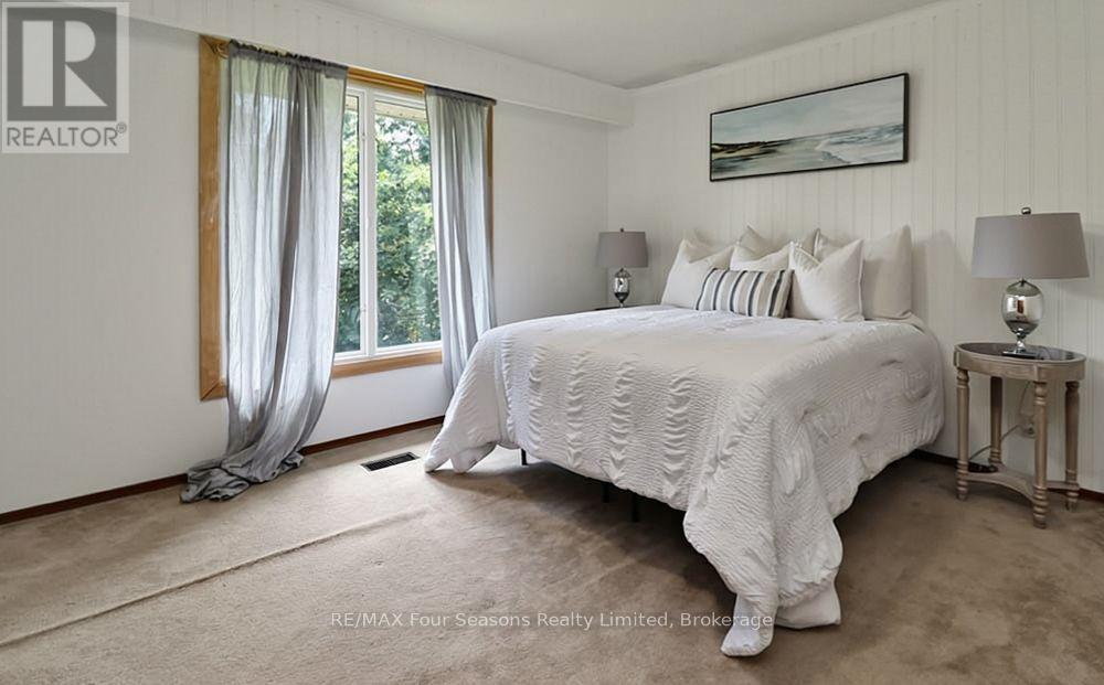 1 Elgin Street, Clearview (New Lowell), Ontario  L0M 1N0 - Photo 10 - S13549392