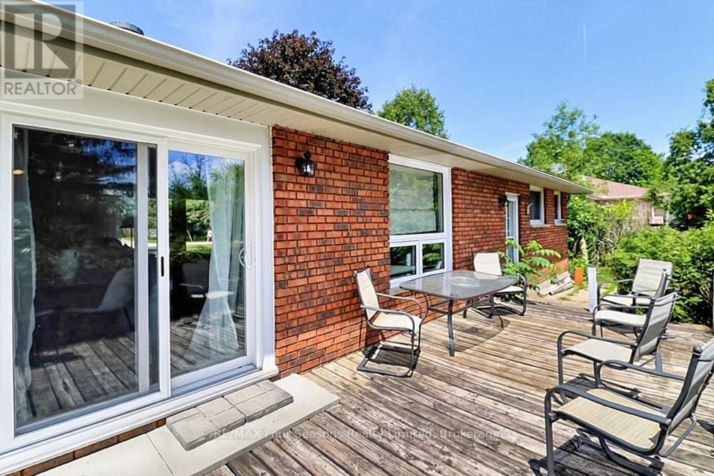 1 Elgin Street, Clearview (New Lowell), Ontario  L0M 1N0 - Photo 6 - S13549392