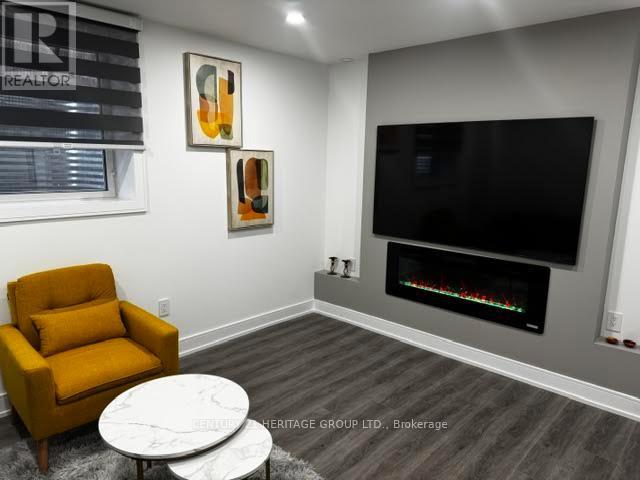2 - 7 Larkfield Crescent, East Gwillimbury, Ontario  L9N 0P7 - Photo 4 - N13549438