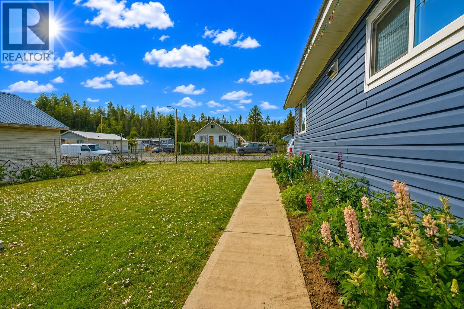 267 Angela Avenue, Princeton, British Columbia  V0X 1W0 - Photo 5 - 10393553