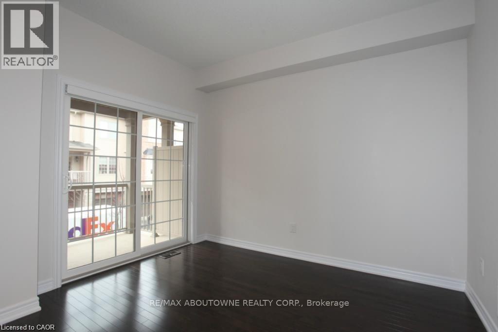 1401 Plains Road E Unit# 104, Burlington, Ontario  L7R 0C2 - Photo 13 - 40843476