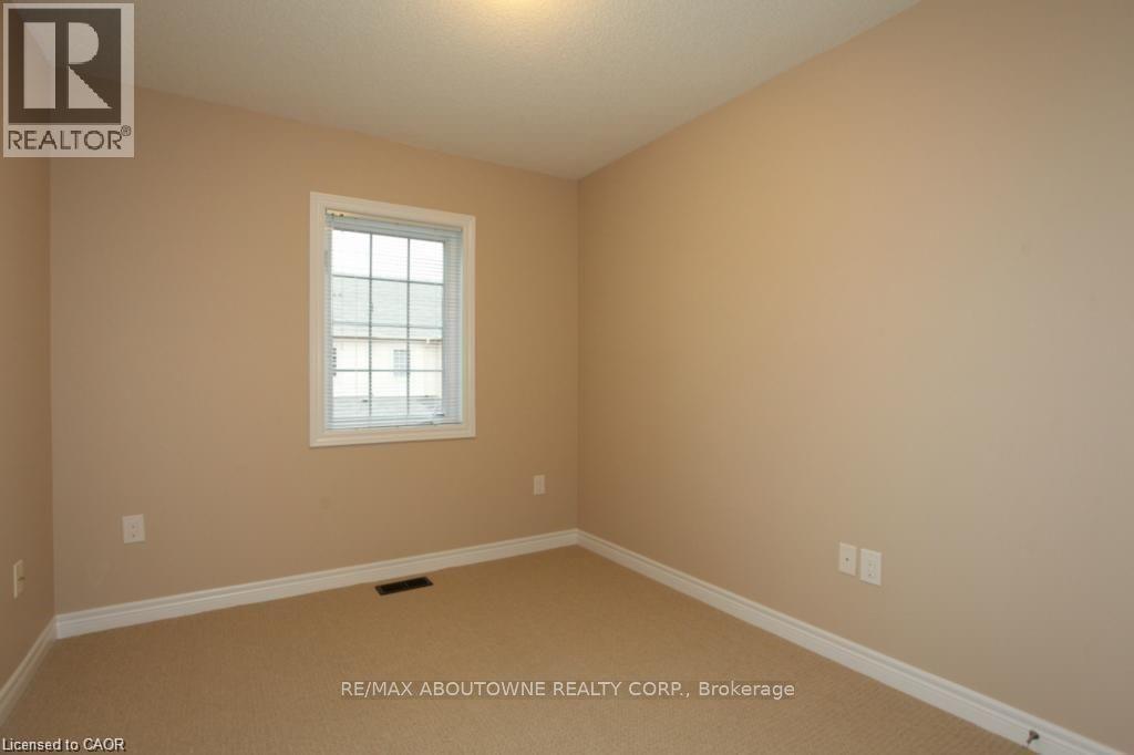 1401 Plains Road E Unit# 104, Burlington, Ontario  L7R 0C2 - Photo 18 - 40843476