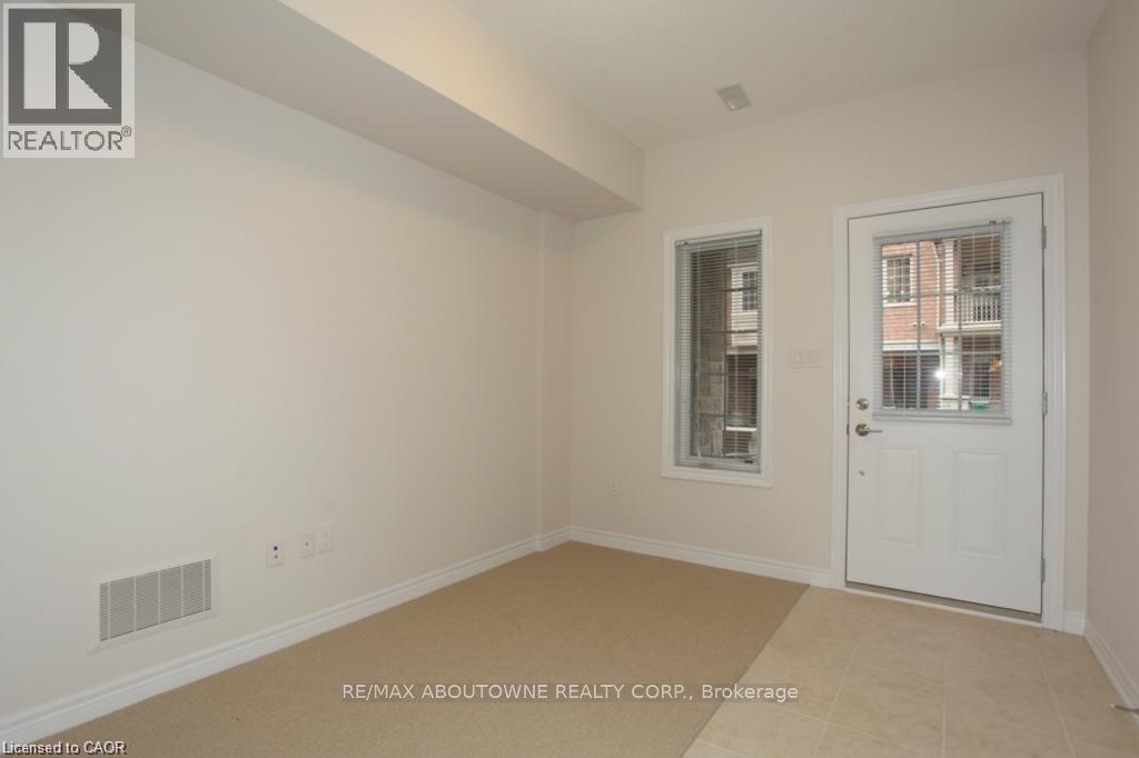 1401 Plains Road E Unit# 104, Burlington, Ontario  L7R 0C2 - Photo 3 - 40843476