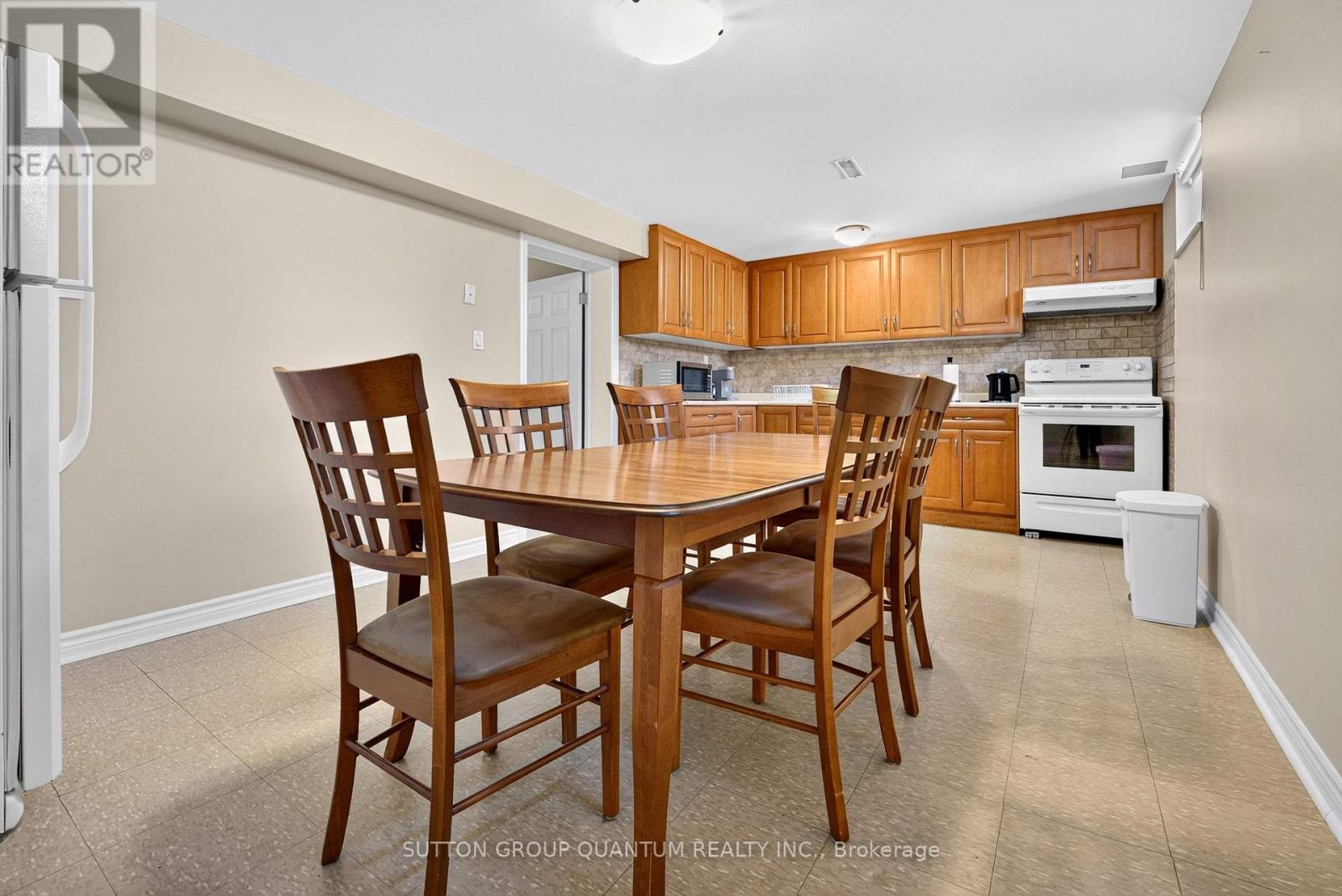 1016 East Avenue, Mississauga, Ontario  L5E 1W8 - Photo 23 - W13549298