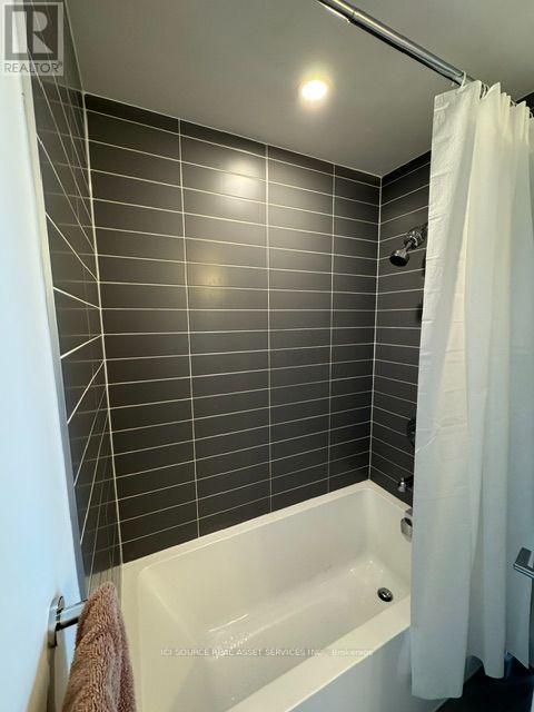1708 - 3079 Trafalgar Road, Oakville, Ontario L6H 7C2 - Photo 3 - W13549382