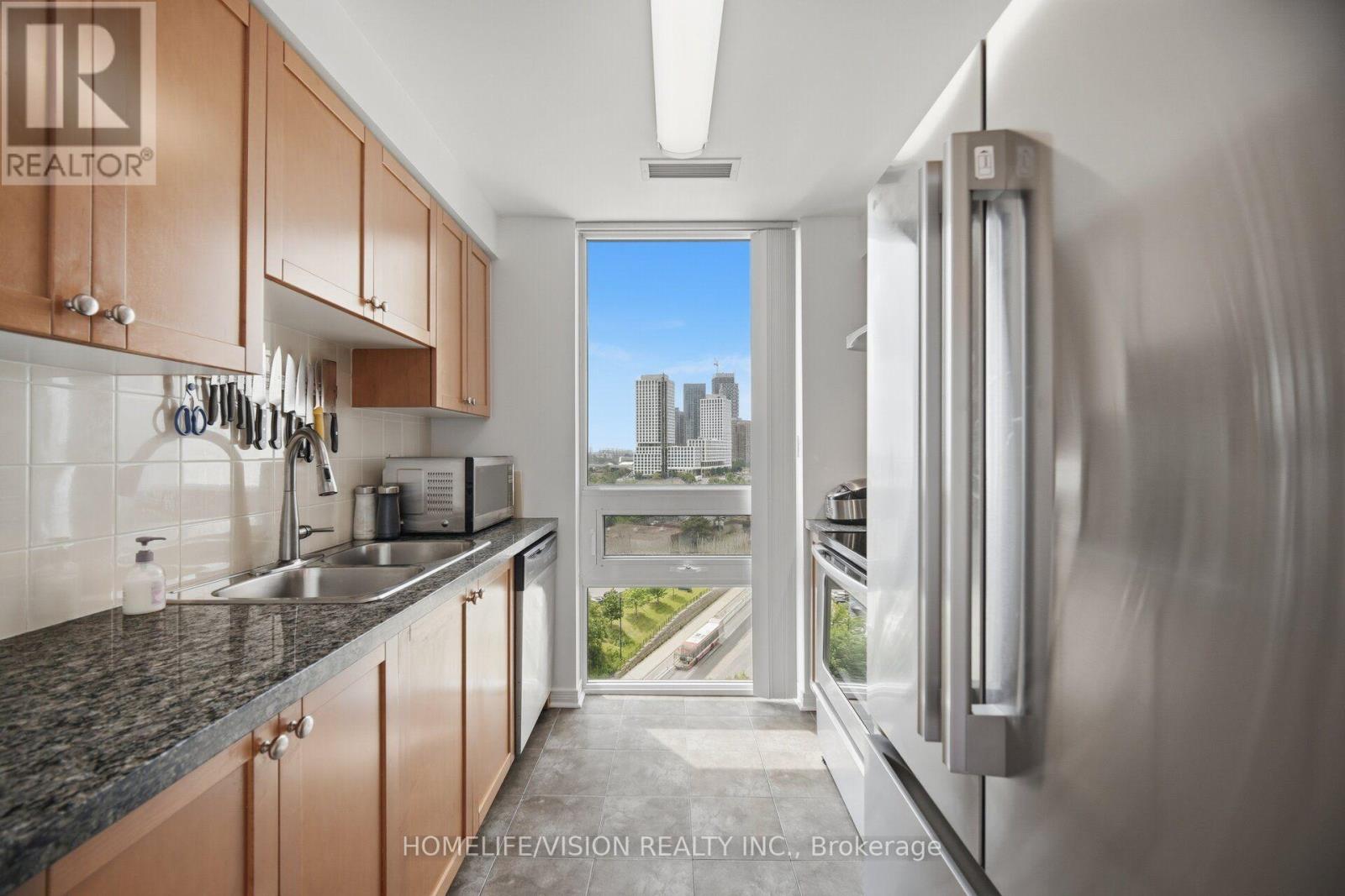 1007 - 3 Michael Power Place, Toronto, Ontario  M9A 0A2 - Photo 14 - W13549402