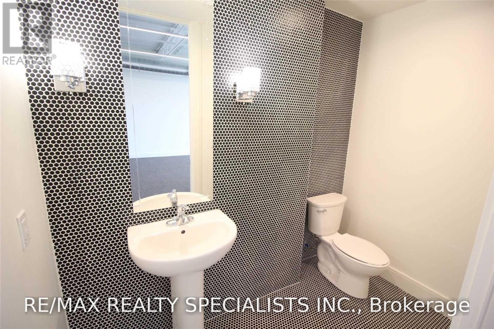 14a - 1235 Queensway Avenue E, Mississauga, Ontario  L4Y 0G4 - Photo 16 - W13549416