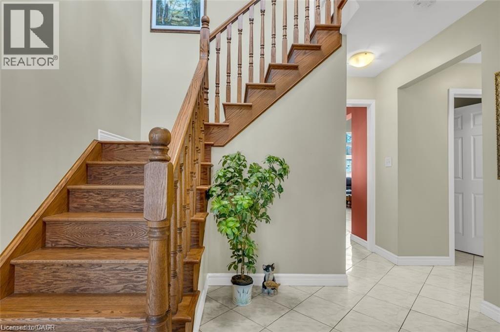 600 Upper Horning Road, Hamilton, Ontario  L9C 7P9 - Photo 2 - 40847086