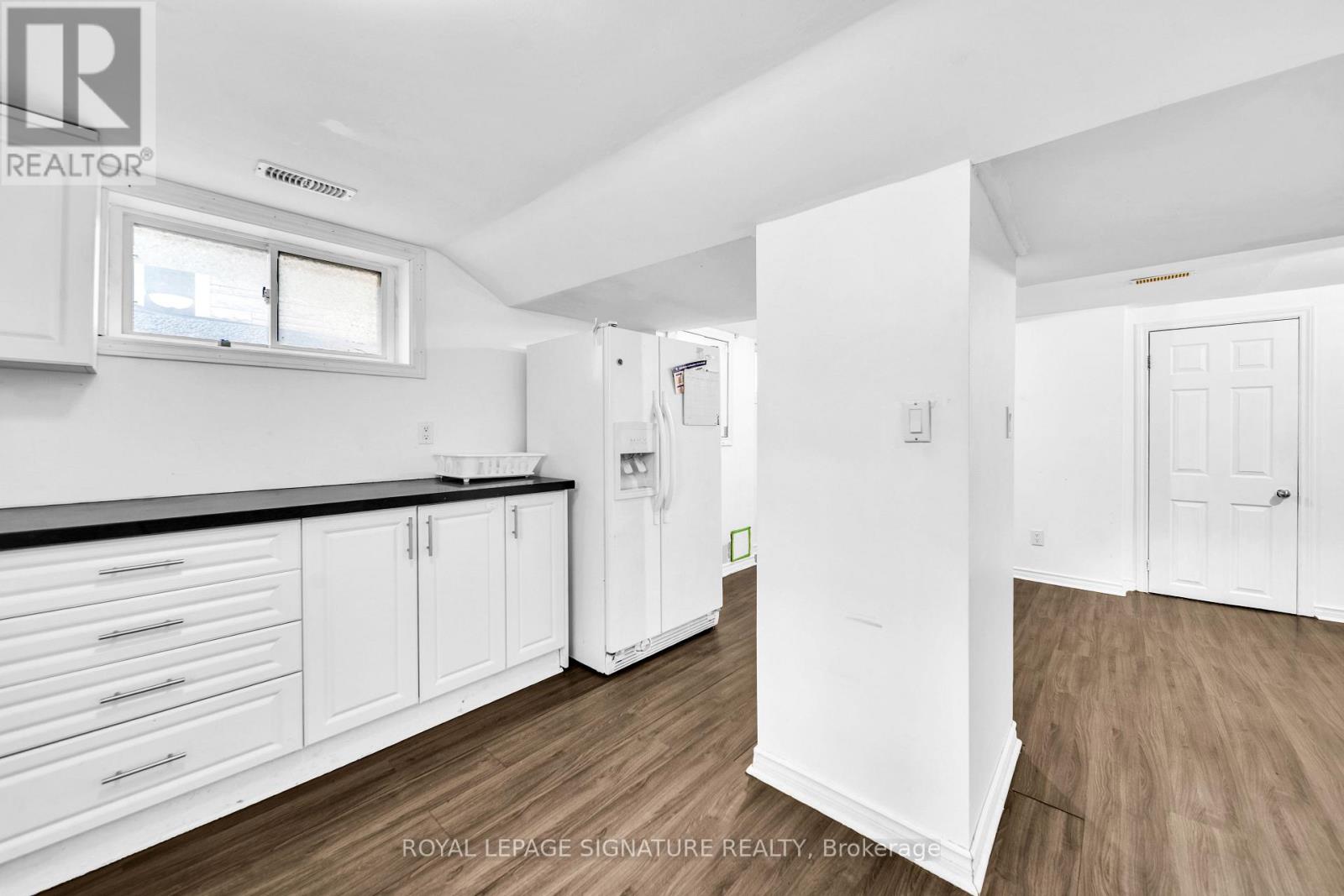 Basement - 43 Parkside Drive, Newmarket, Ontario L3Y 4R7 - Photo 7 - N13546274