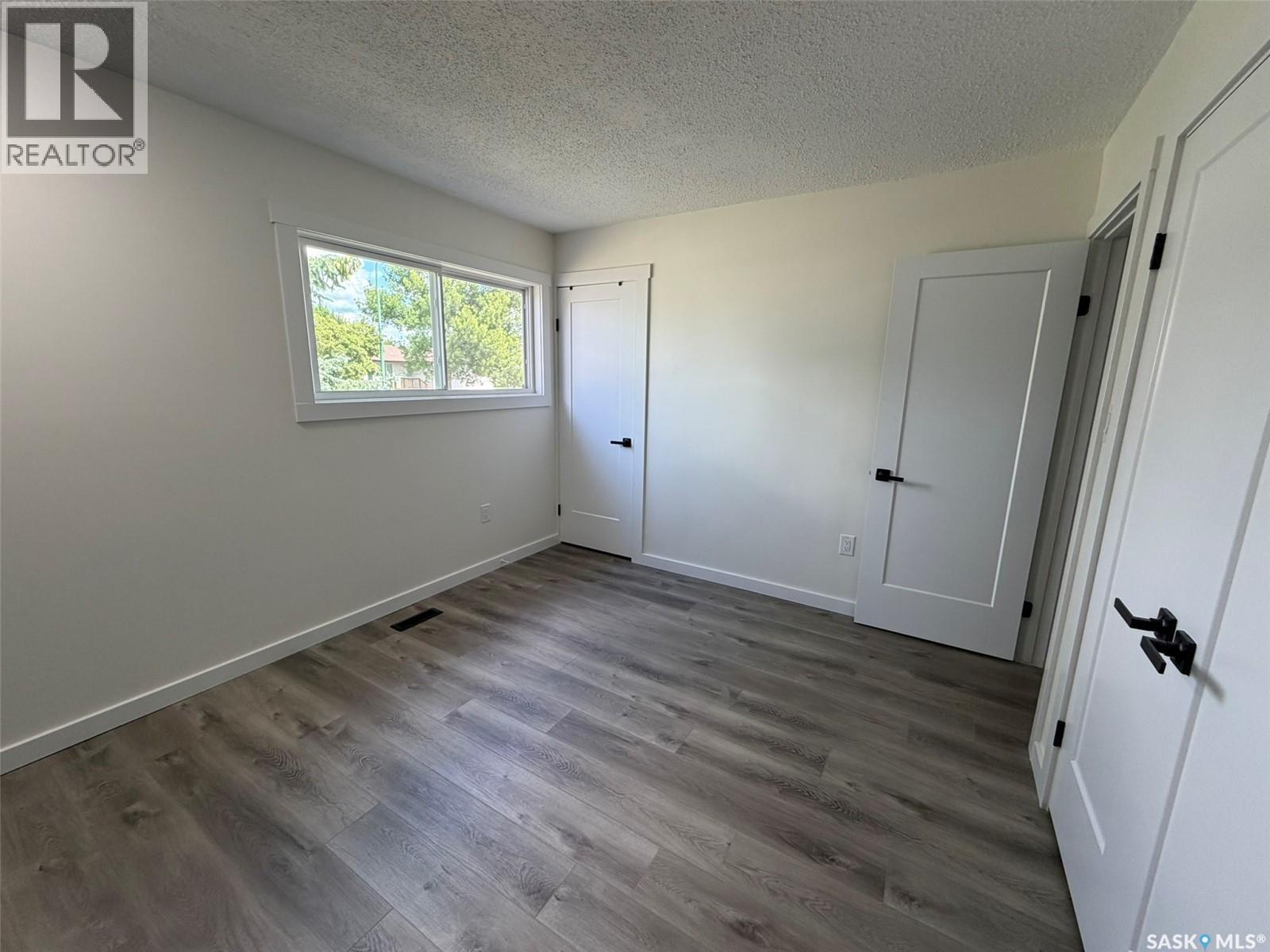 565 32nd Street W, Prince Albert, Saskatchewan  S6V 6B7 - Photo 12 - SK042204