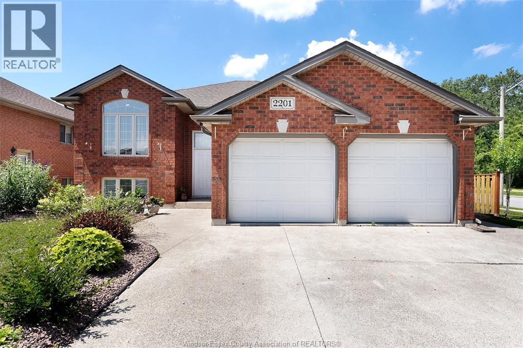 MLS# 26016622: 2201 RANKIN, Windsor, Canada