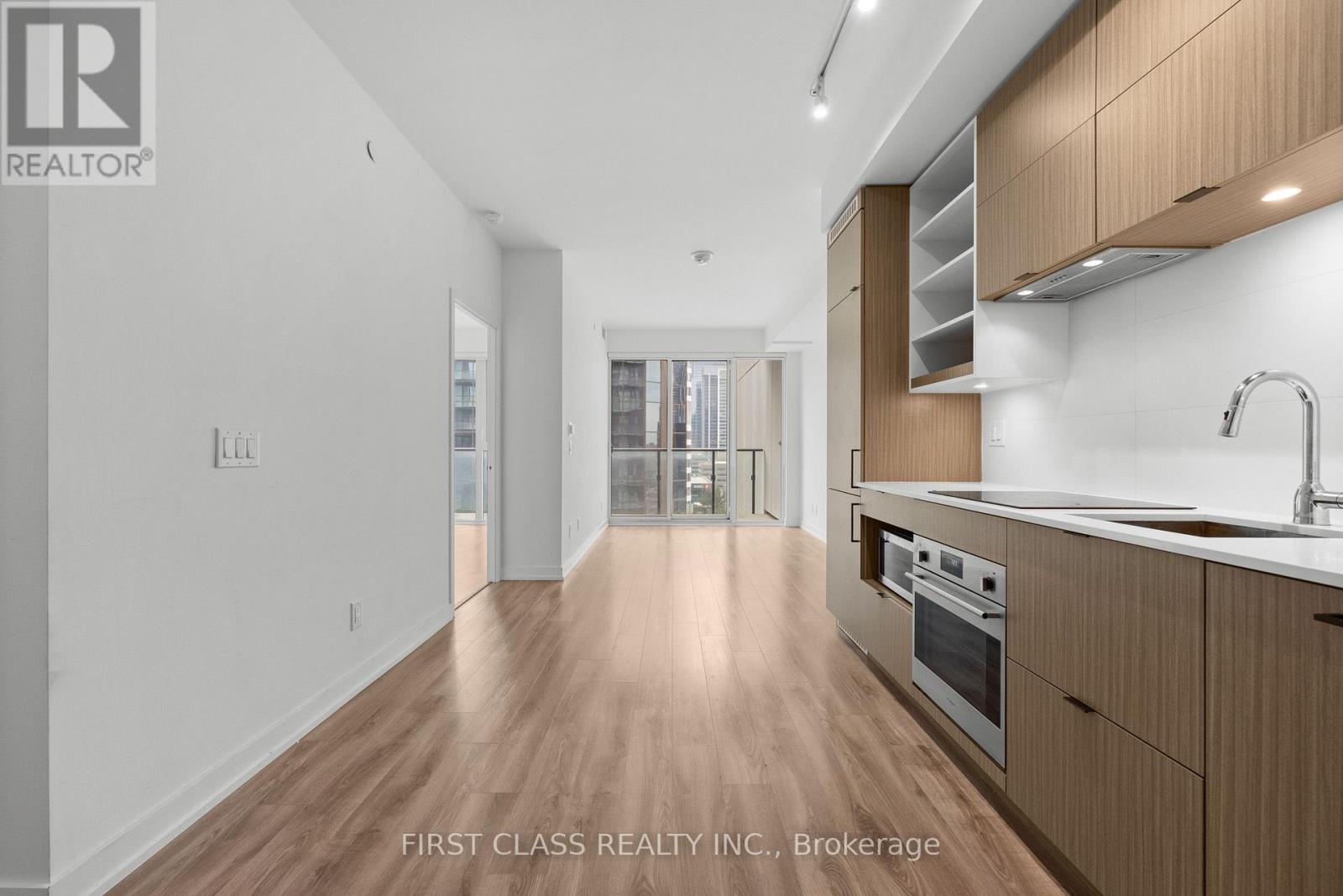 1309 - 20 Edward Street, Toronto, Ontario M5G 1C9 - Photo 4 - C13535796